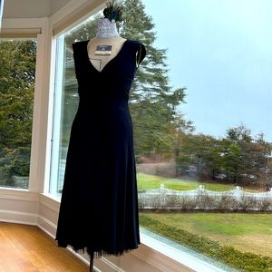 Lida Baday perfect black party dress S/P 72% viscose tulle detail on the hem.